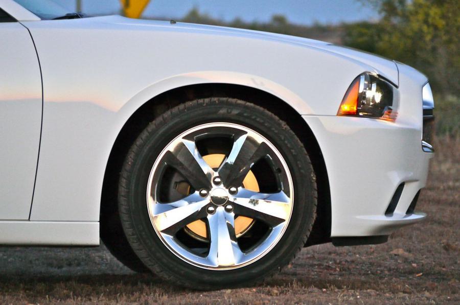  Dodge Charger Rallye V6 2011 года  (фото 40 из 42)